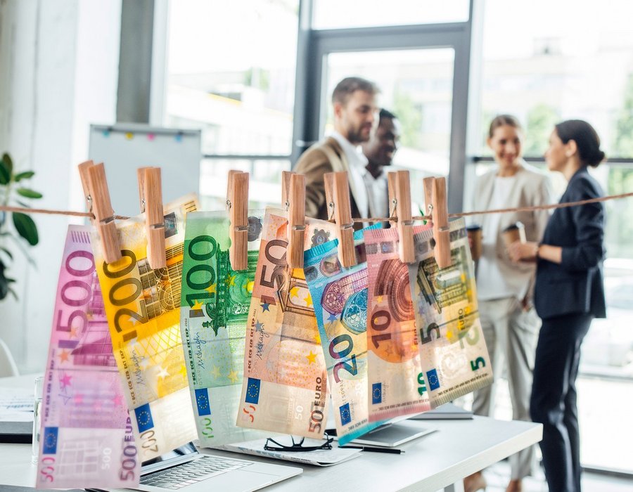 Aktuelles zu Geldwäsche und Compliance Aktuelles zu Geldwäsche und Compliance