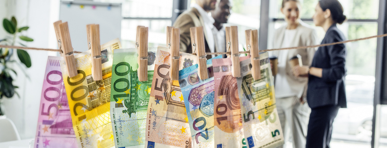 26063103 Outsourcing Geldwäsche 